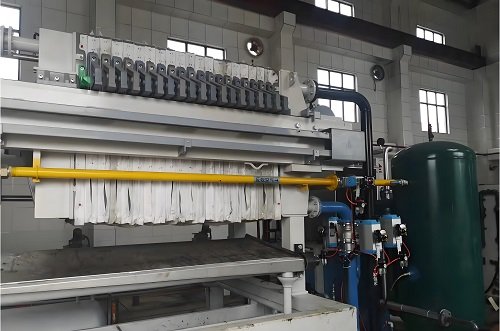 Belt-type Sludge Thickening, Pressing and Drying Integrated Machine: An Efficient Weapon for Sludge Treatment