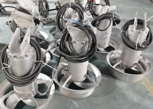 Industrial submersible mixers 4