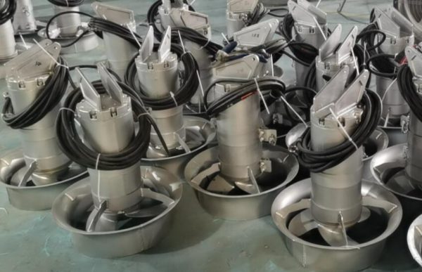 Industrial submersible mixers 5