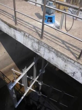 Vertical Shaft Frame Mixer for Industrial Fluid Treatment 6
